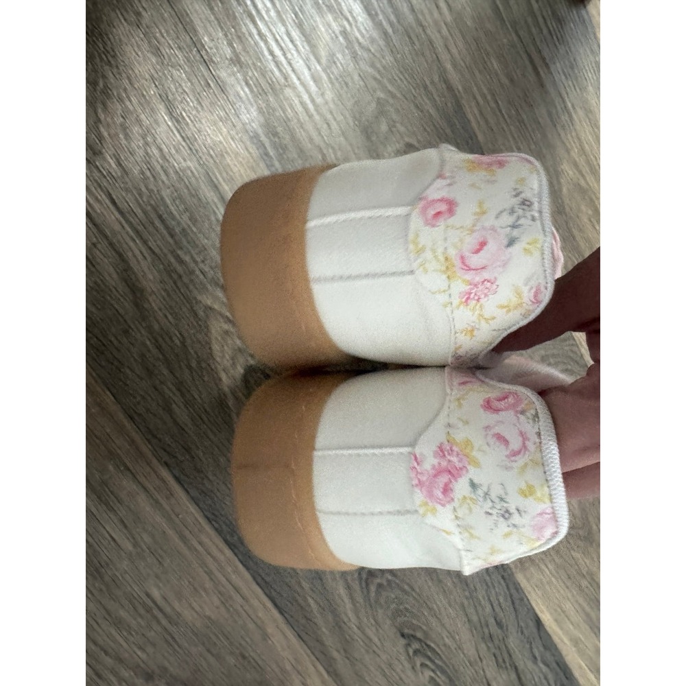 Mia pink lace Sneakers girlhood core size 8 - Picture 3 of 6